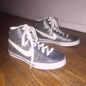 Nike Blazer Mid Vintage Metallic Embossed Sneakers